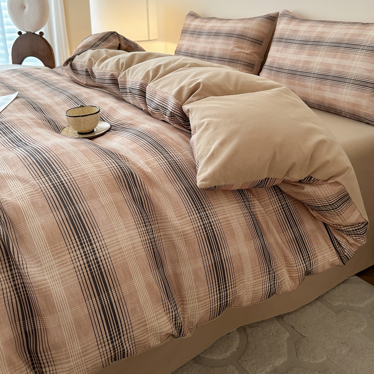 91家纺网 家纺一手货源 找家纺 捌月 2025新款A类数码印花北欧风全棉加厚磨毛四件套直播新品 摩卡