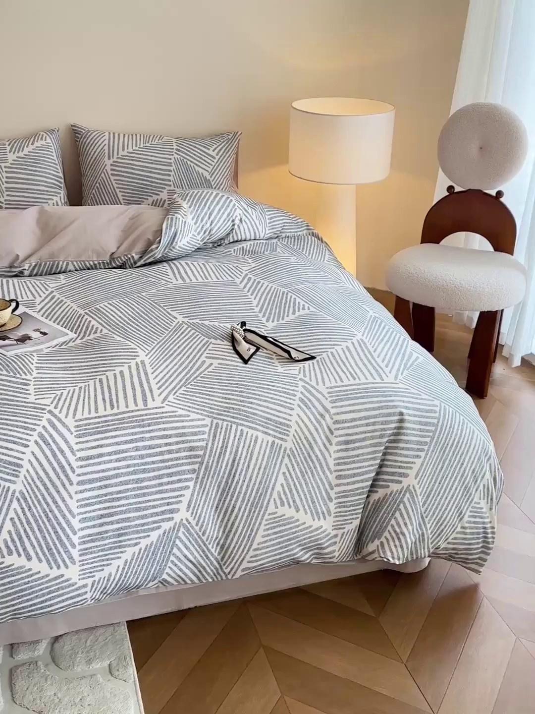 91家纺网 家纺一手货源 找家纺 捌月 2025新款A类数码印花北欧风全棉加厚磨毛四件套直播新品 纳纹