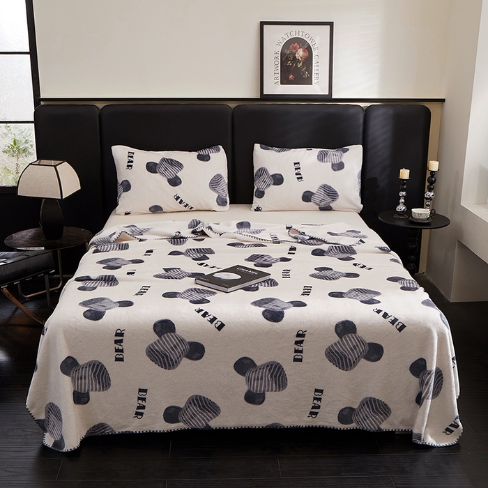 91家纺网 家纺一手货源 找家纺 （总）楼兰公主 2025新款潮牌三角针贝壳绣盖毯毛毯系列