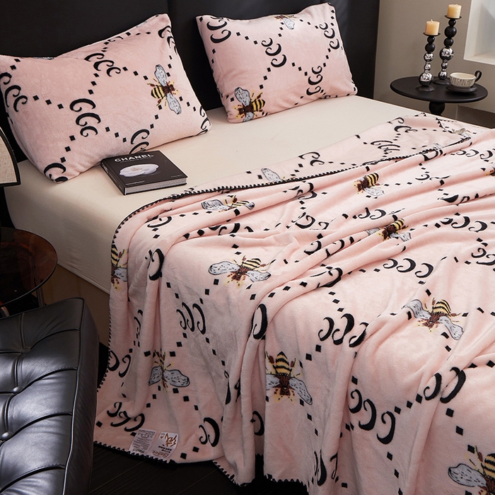 91家纺网 家纺一手货源 找家纺 楼兰公主 2025新款潮牌三角针贝壳绣盖毯毛毯系列 古里