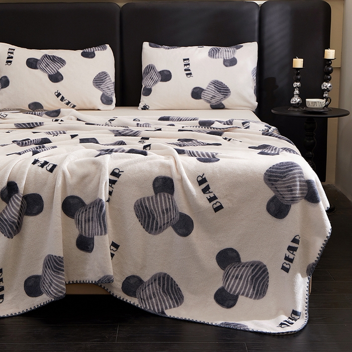 91家纺网 家纺一手货源 找家纺 （总）楼兰公主 2025新款潮牌三角针贝壳绣盖毯毛毯系列