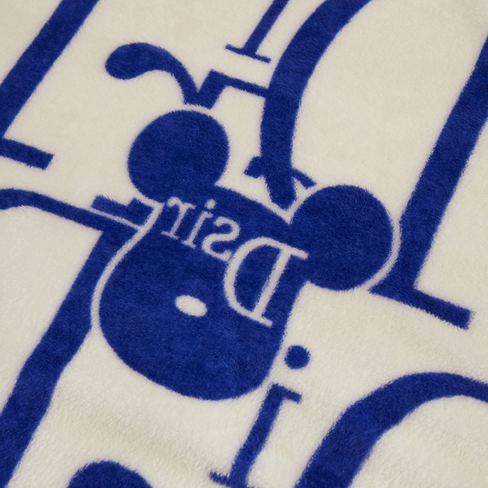 91家纺网 家纺一手货源 找家纺 楼兰公主 2025新款潮牌三角针贝壳绣盖毯毛毯系列 Dsir