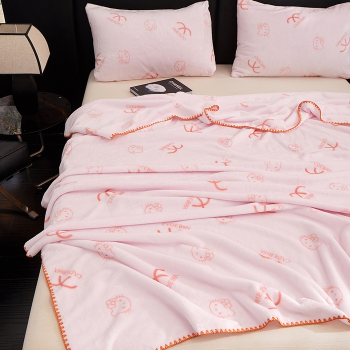 91家纺网 家纺一手货源 找家纺 楼兰公主 2025新款潮牌三角针贝壳绣盖毯毛毯系列 橘猫