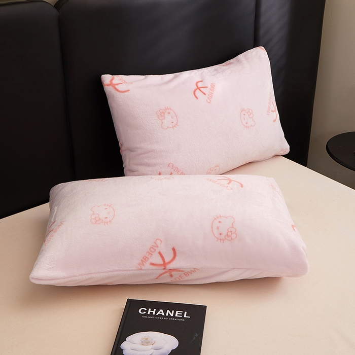 91家纺网 家纺一手货源 找家纺 楼兰公主 2025新款潮牌三角针贝壳绣盖毯毛毯系列 橘猫