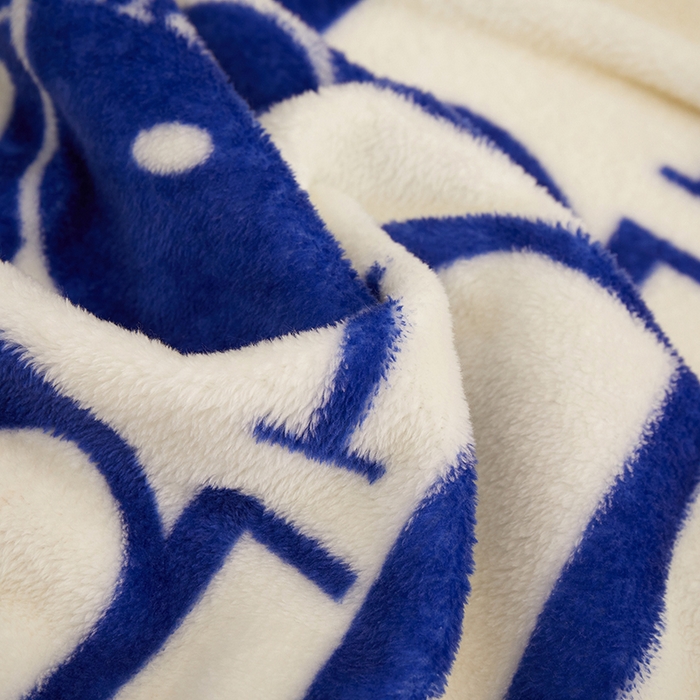 91家纺网 家纺一手货源 找家纺 楼兰公主 2025新款潮牌三角针贝壳绣盖毯毛毯系列 Dsir