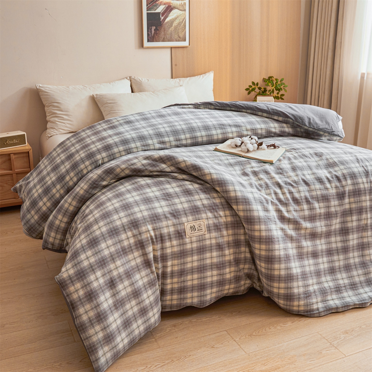 91家纺网 家纺一手货源 找家纺 梵蒂莎 2025新款可拆卸棉花被（场景1） 素格灰调