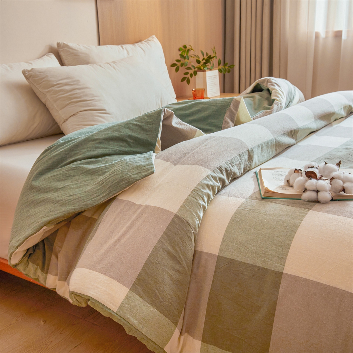 91家纺网 家纺一手货源 找家纺 梵蒂莎 2025新款可拆卸棉花被（场景1） 浅绿格影