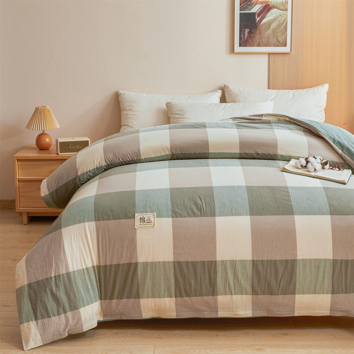 91家纺网 家纺一手货源 找家纺 梵蒂莎 2025新款可拆卸棉花被（场景1） 浅绿格影