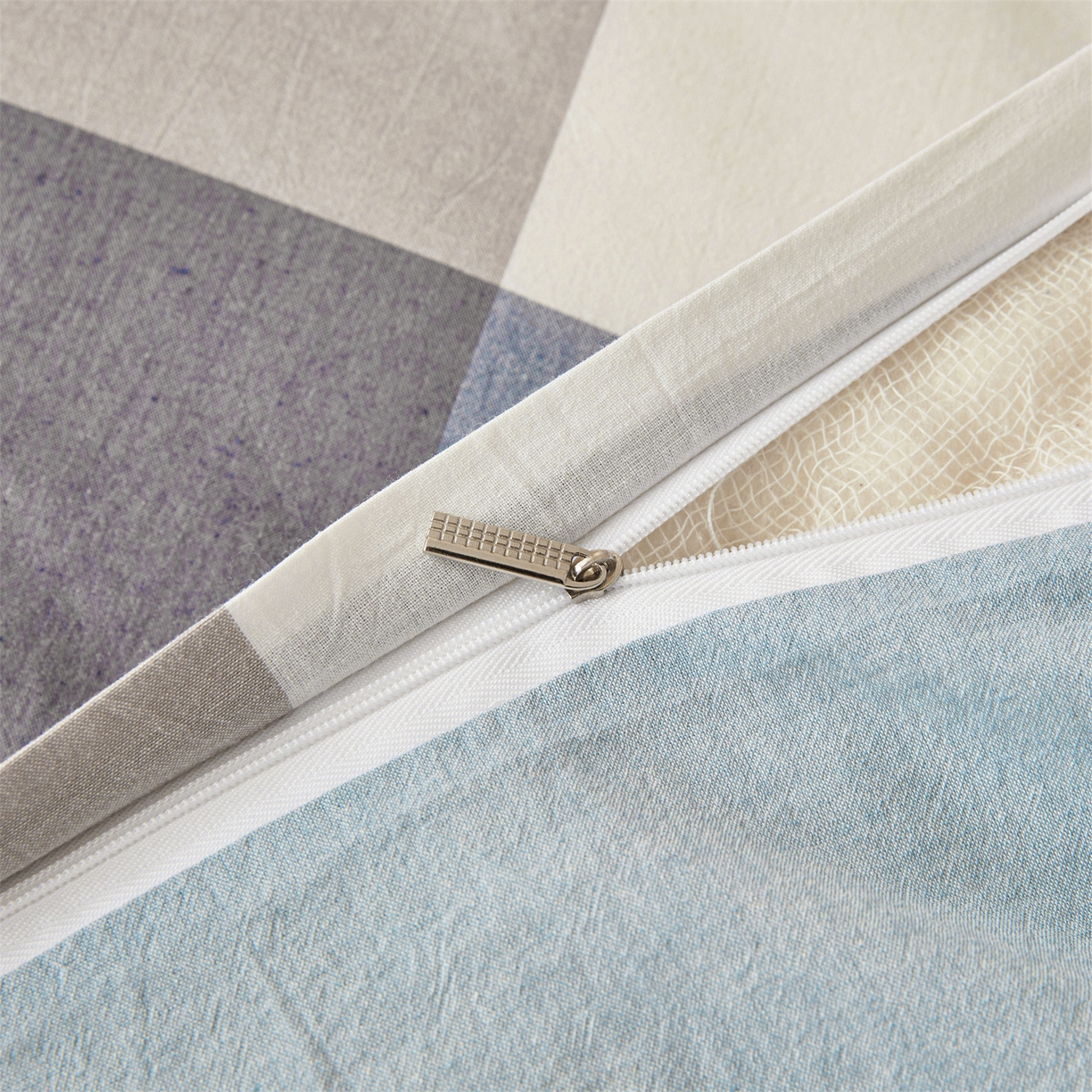 91家纺网 家纺一手货源 找家纺 （总）梵蒂莎 2025新款可拆卸棉花被（场景2）