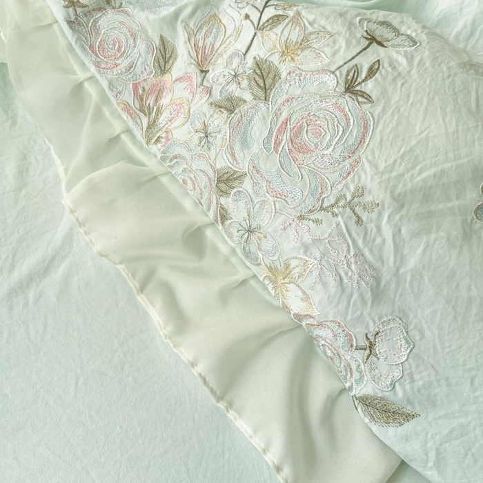 91家纺网 家纺一手货源 找家纺 AB家纺2025新款 水洗棉绣花四件套 依兰梦 水绿