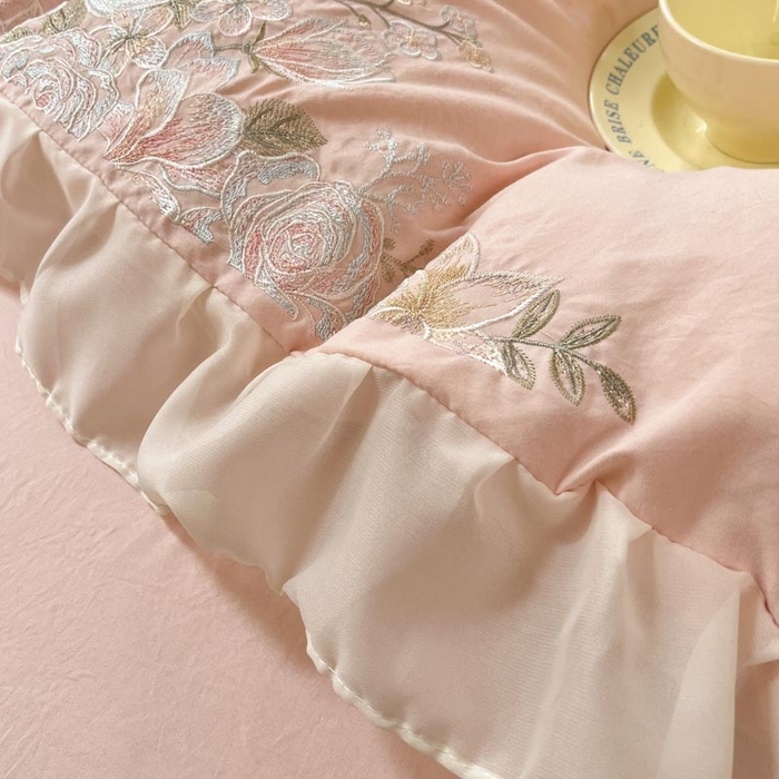 91家纺网 家纺一手货源 找家纺 AB家纺2025新款 水洗棉绣花四件套 依兰梦 微微粉