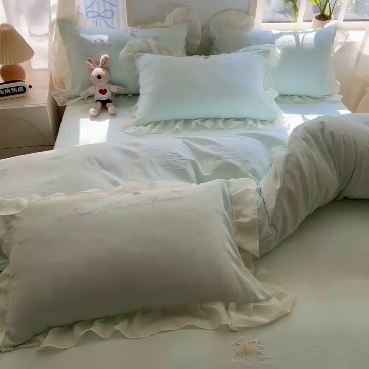 91家纺网 家纺一手货源 找家纺 AB家纺2025新款 水洗棉绣花四件套 依兰梦 水绿