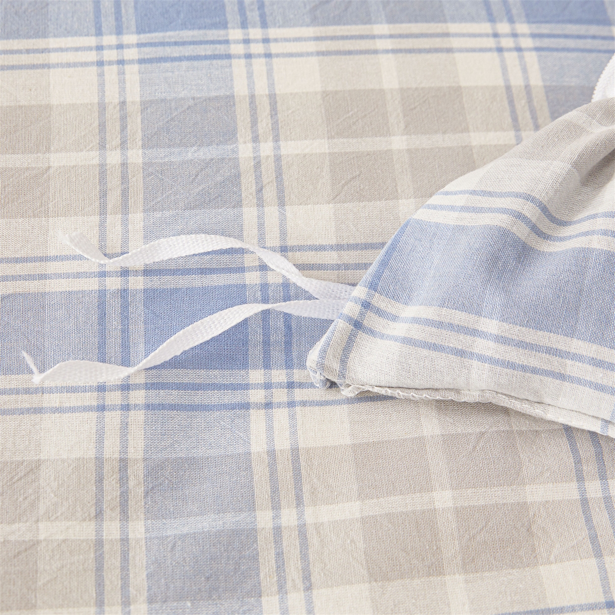 91家纺网 家纺一手货源 找家纺 梵蒂莎 2025新款可拆卸棉花被（场景2） 蓝絮漫格