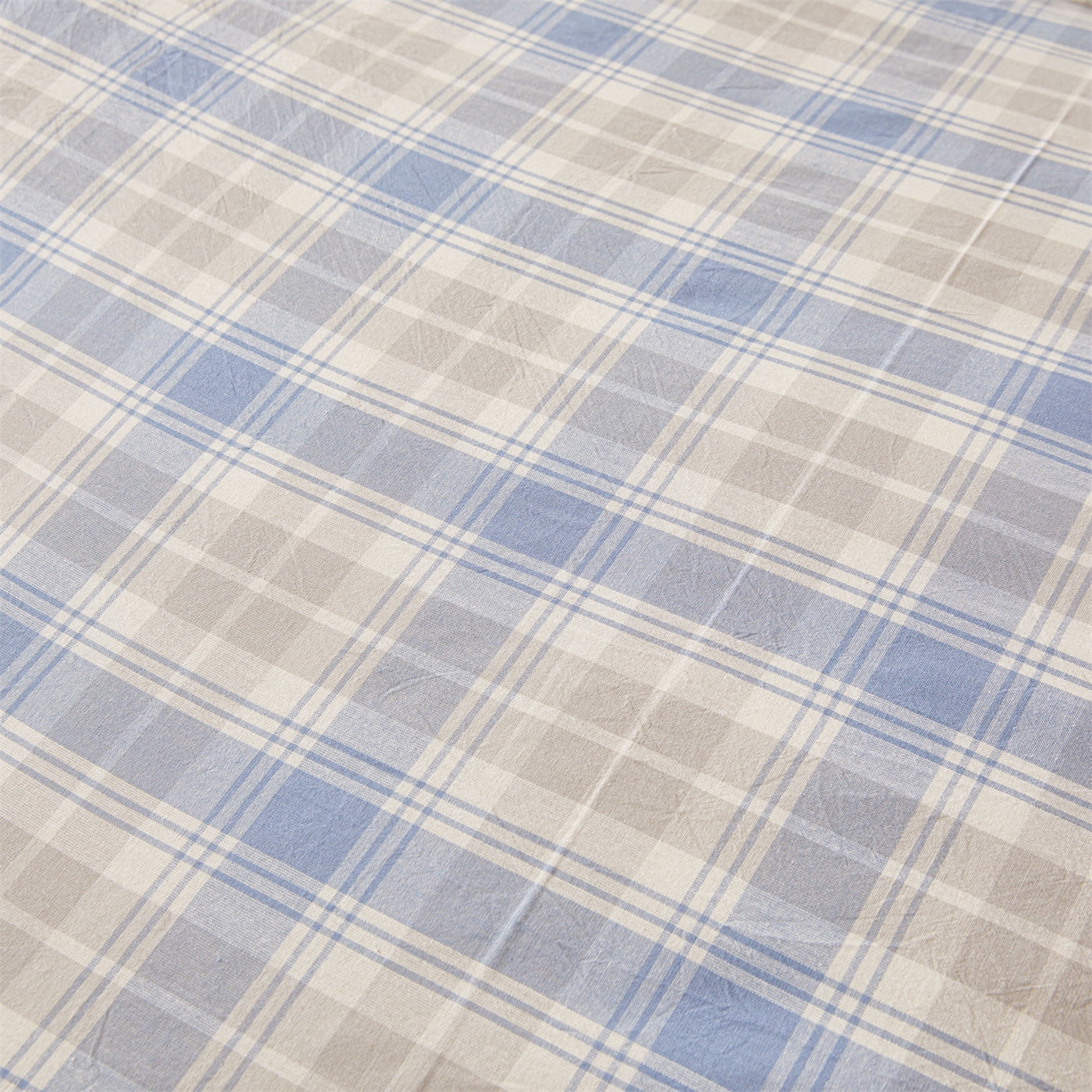 91家纺网 家纺一手货源 找家纺 梵蒂莎 2025新款可拆卸棉花被（场景2） 蓝絮漫格