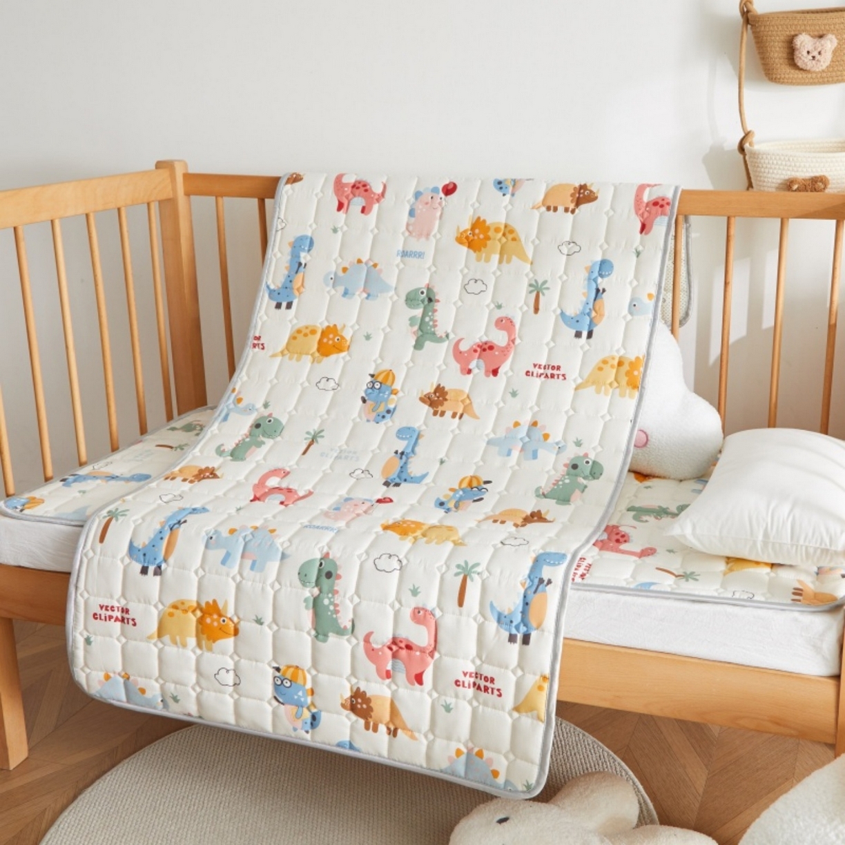 91家纺网 家纺一手货源 找家纺 奇丝雅 2025新款A类全棉棉花婴儿薄床垫幼儿园床褥子儿童专用小宝宝拼接四季通用午睡垫被午托入学 棉花填充-恐龙萌游记-全棉款