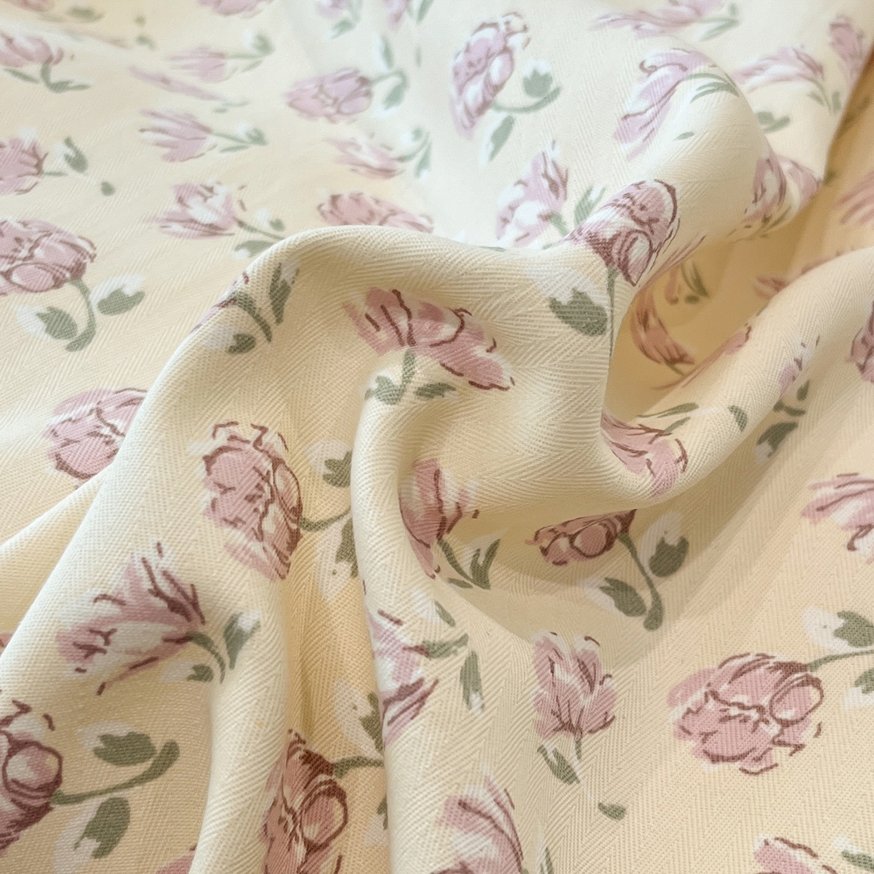 91家纺网 家纺一手货源 找家纺 （总）金梦拉家纺 2025新款A类提花人字纹小布袋款四件套