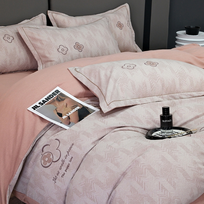 91家纺网 家纺一手货源 找家纺 遇安家纺 2025新款加厚全棉生态磨毛印花四件套 四叶草