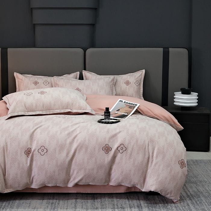 91家纺网 家纺一手货源 找家纺 遇安家纺 2025新款加厚全棉生态磨毛印花四件套 四叶草