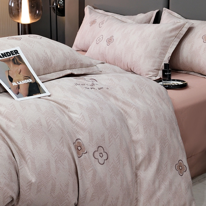 91家纺网 家纺一手货源 找家纺 遇安家纺 2025新款加厚全棉生态磨毛印花四件套 四叶草