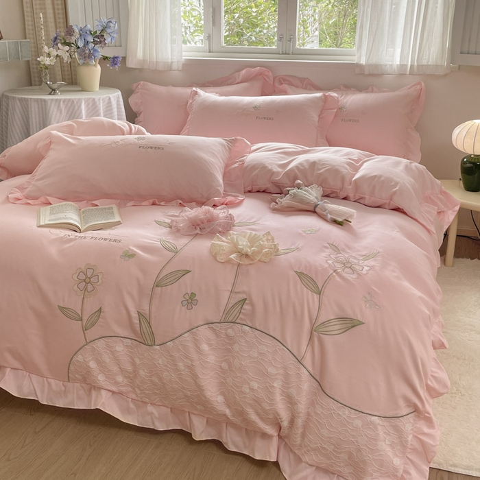 91家纺网 家纺一手货源 找家纺 AB家纺2025新款 水洗棉绣花四件套 丽芙塔-梦幻粉