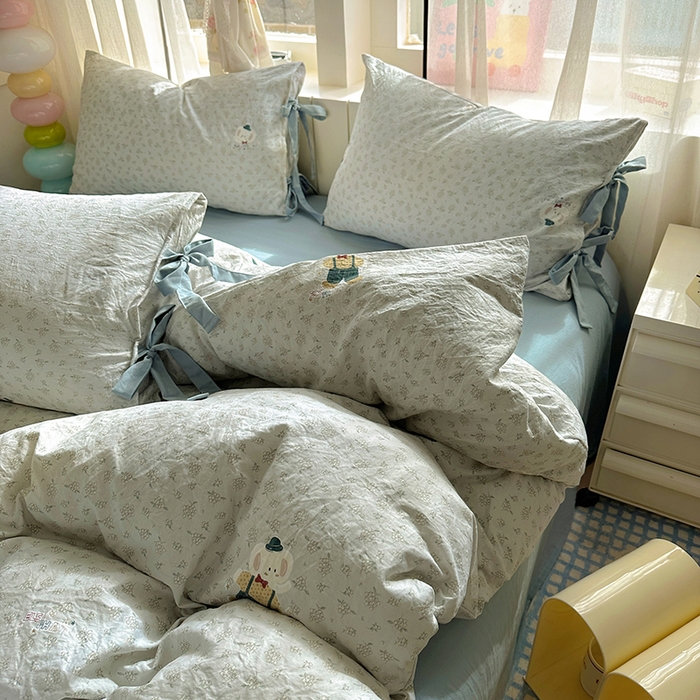 91家纺网 家纺一手货源 找家纺 漫仙阁家纺 2025新款蝴蝶结绑带款四件套-卡通系列 绅士小象-蓝