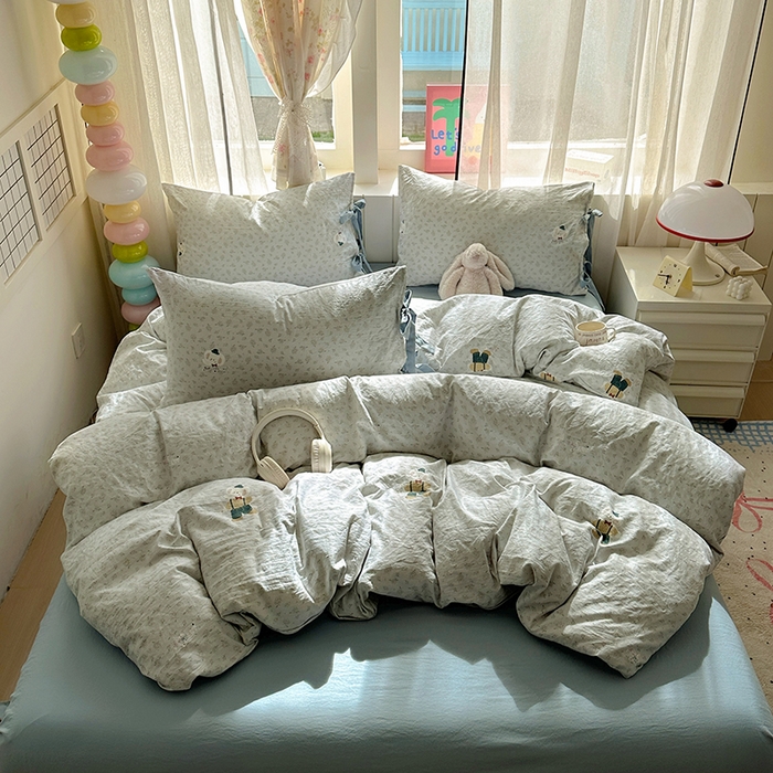 91家纺网 家纺一手货源 找家纺 漫仙阁家纺 2025新款蝴蝶结绑带款四件套-卡通系列 绅士小象-蓝