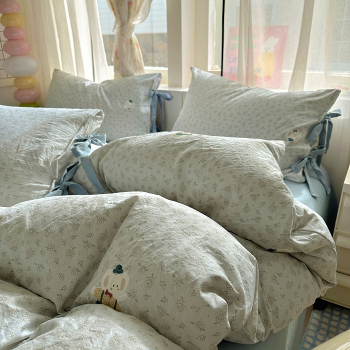 91家纺网 家纺一手货源 找家纺 漫仙阁家纺 2025新款蝴蝶结绑带款四件套-卡通系列 绅士小象-蓝