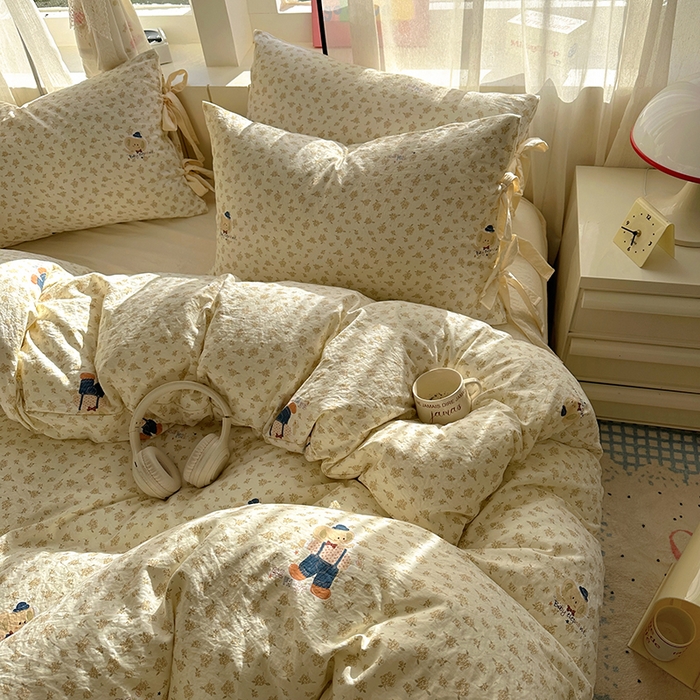 91家纺网 家纺一手货源 找家纺 漫仙阁家纺 2025新款蝴蝶结绑带款四件套-卡通系列 绅士小象-米黄