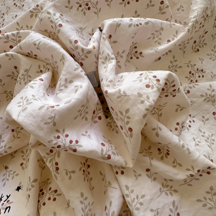 91家纺网 家纺一手货源 找家纺 漫仙阁家纺 2025新款蝴蝶结绑带款四件套-卡通系列 萌宠小狮子