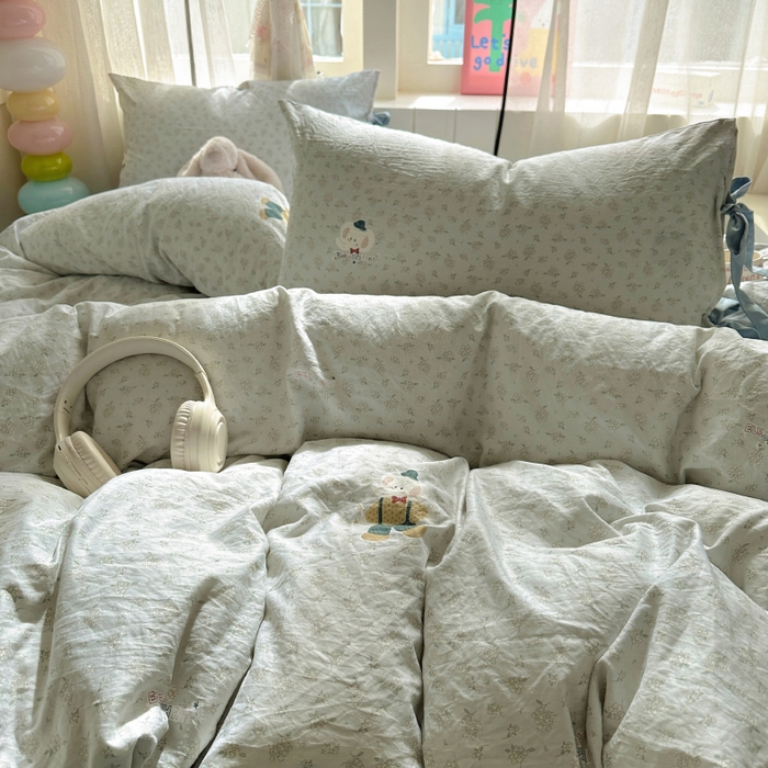 91家纺网 家纺一手货源 找家纺 漫仙阁家纺 2025新款蝴蝶结绑带款四件套-卡通系列 绅士小象-蓝