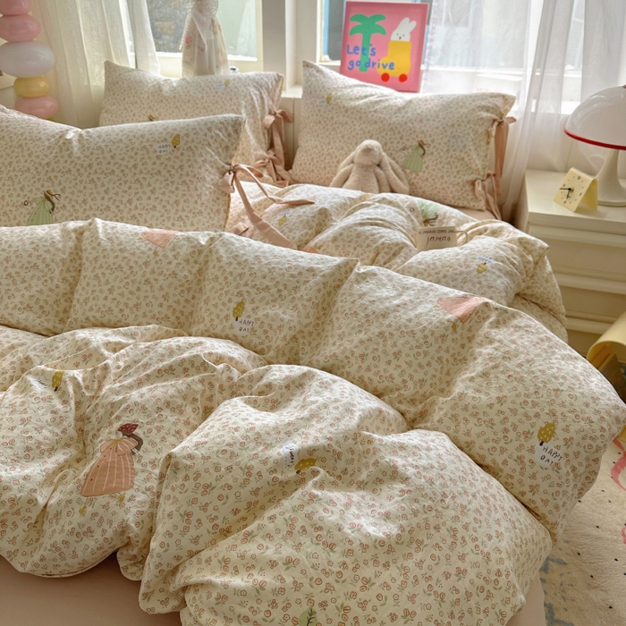 91家纺网 家纺一手货源 找家纺 漫仙阁家纺 2025新款蝴蝶结绑带款四件套-卡通系列 春日序曲