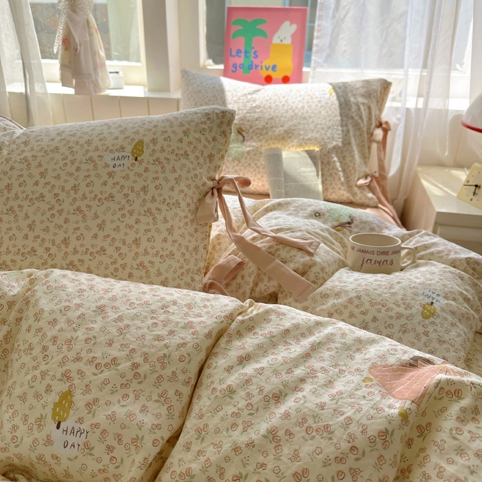 91家纺网 家纺一手货源 找家纺 漫仙阁家纺 2025新款蝴蝶结绑带款四件套-卡通系列 春日序曲