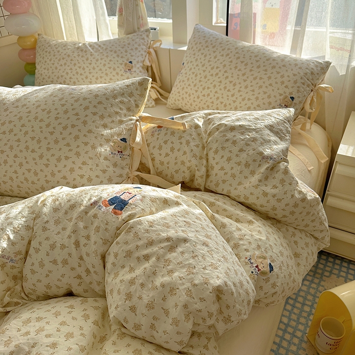 91家纺网 家纺一手货源 找家纺 漫仙阁家纺 2025新款蝴蝶结绑带款四件套-卡通系列 绅士小象-米黄