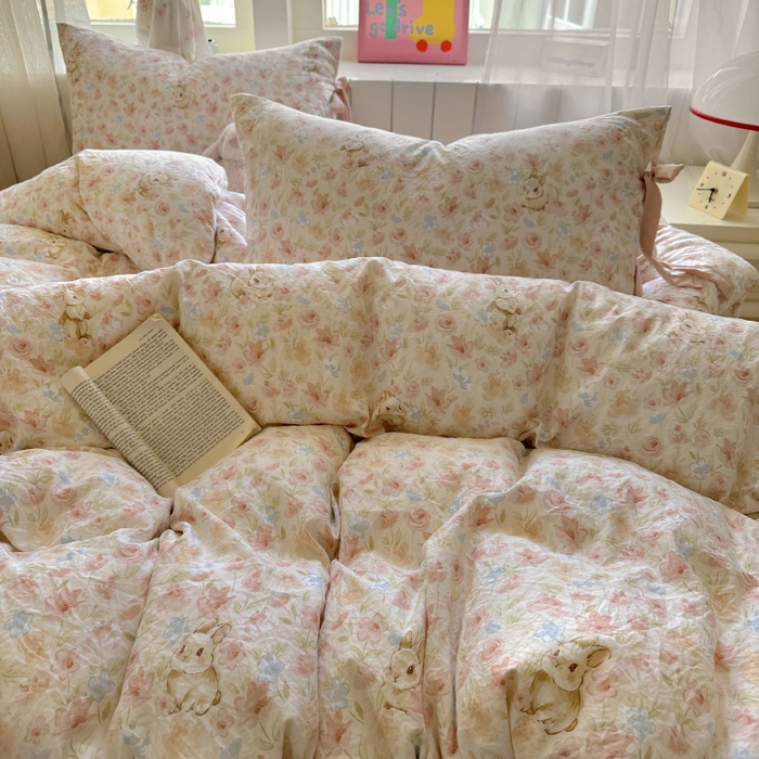 91家纺网 家纺一手货源 找家纺 漫仙阁家纺 2025新款蝴蝶结绑带款四件套-卡通系列 粉小兔