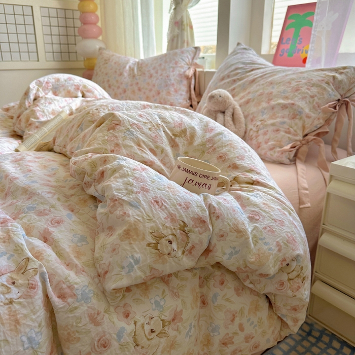 91家纺网 家纺一手货源 找家纺 漫仙阁家纺 2025新款蝴蝶结绑带款四件套-卡通系列 粉小兔