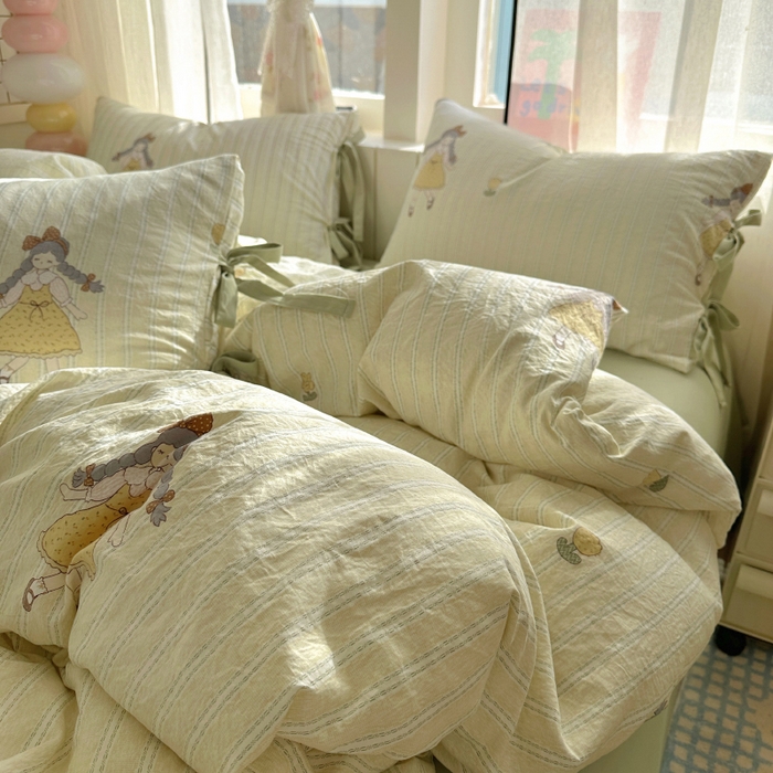 91家纺网 家纺一手货源 找家纺 漫仙阁家纺 2025新款蝴蝶结绑带款四件套-卡通系列 田园女孩