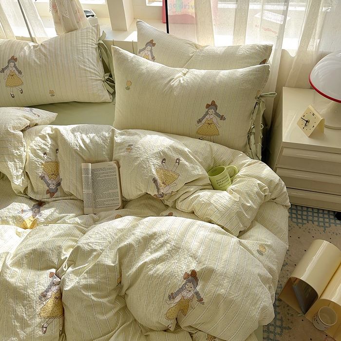 91家纺网 家纺一手货源 找家纺 漫仙阁家纺 2025新款蝴蝶结绑带款四件套-卡通系列 田园女孩