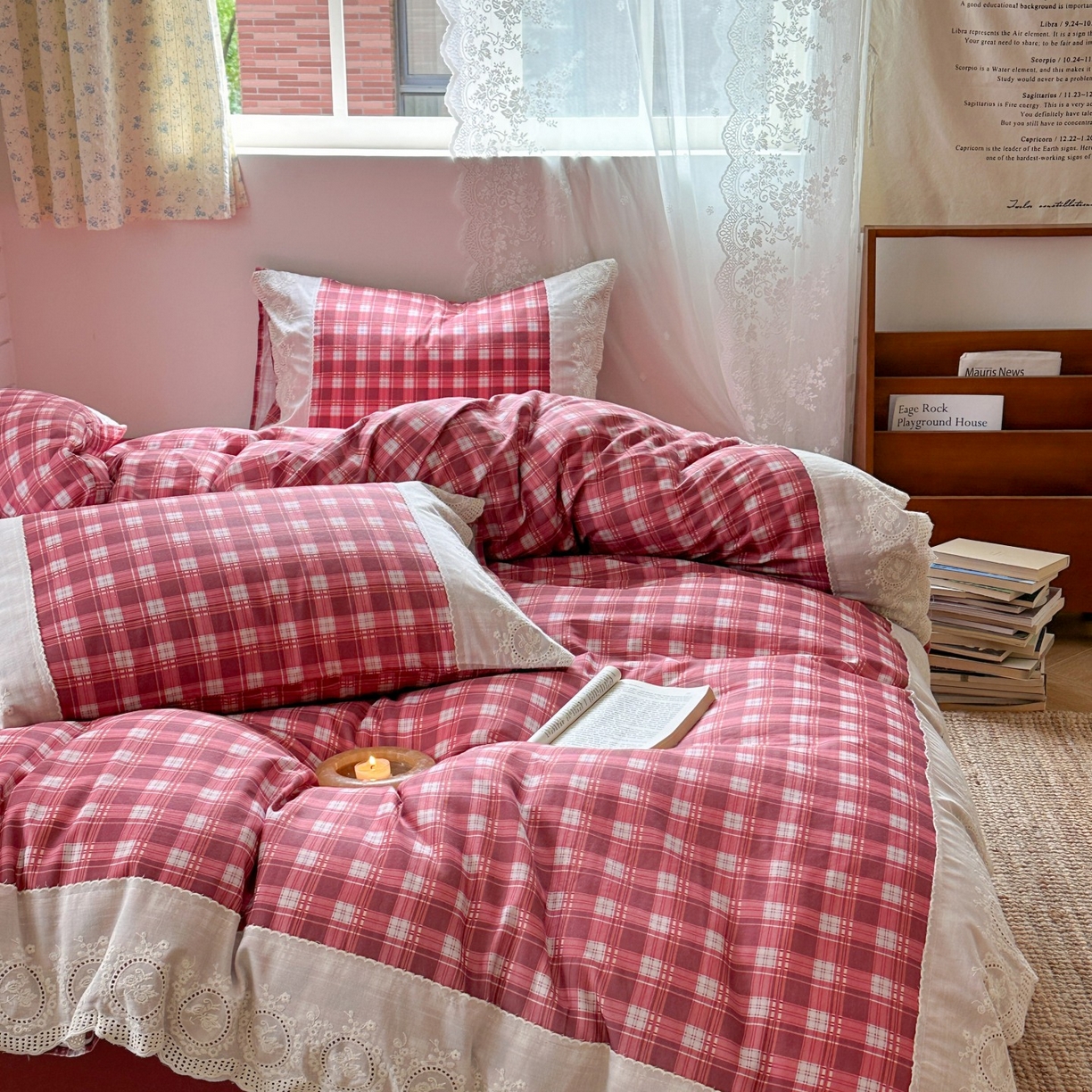 91家纺网 家纺一手货源 找家纺 觅糖家纺 2025新款A类全棉云感双层纱蕾丝花边四件套 蔓莓格