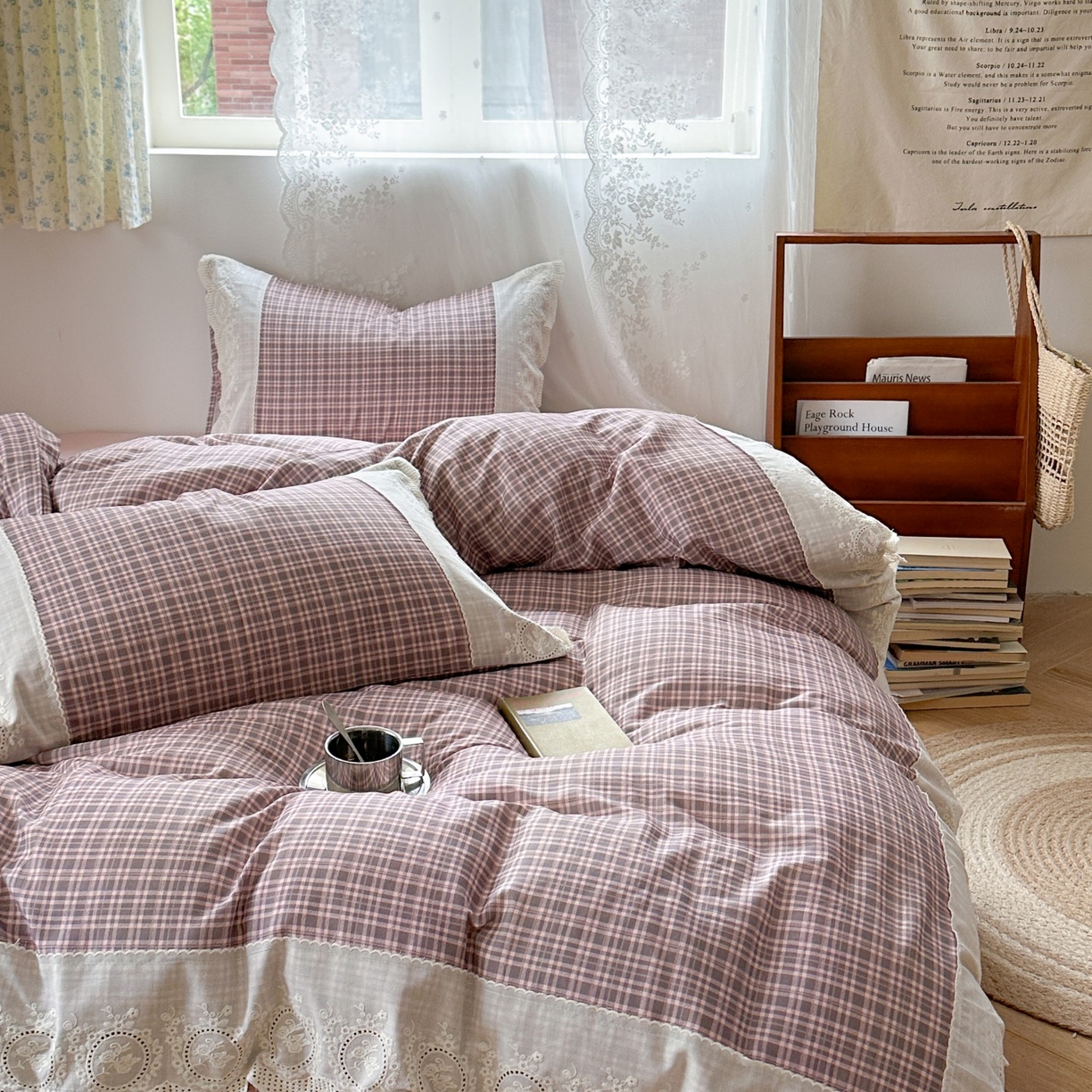 91家纺网 家纺一手货源 找家纺 觅糖家纺 2025新款A类全棉云感双层纱蕾丝花边四件套 樱落格