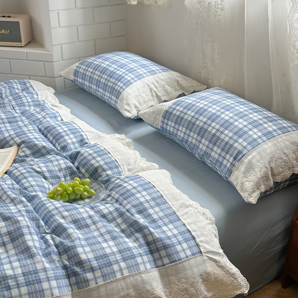 91家纺网 家纺一手货源 找家纺 觅糖家纺 2025新款A类全棉云感双层纱蕾丝花边四件套 晴天蓝格