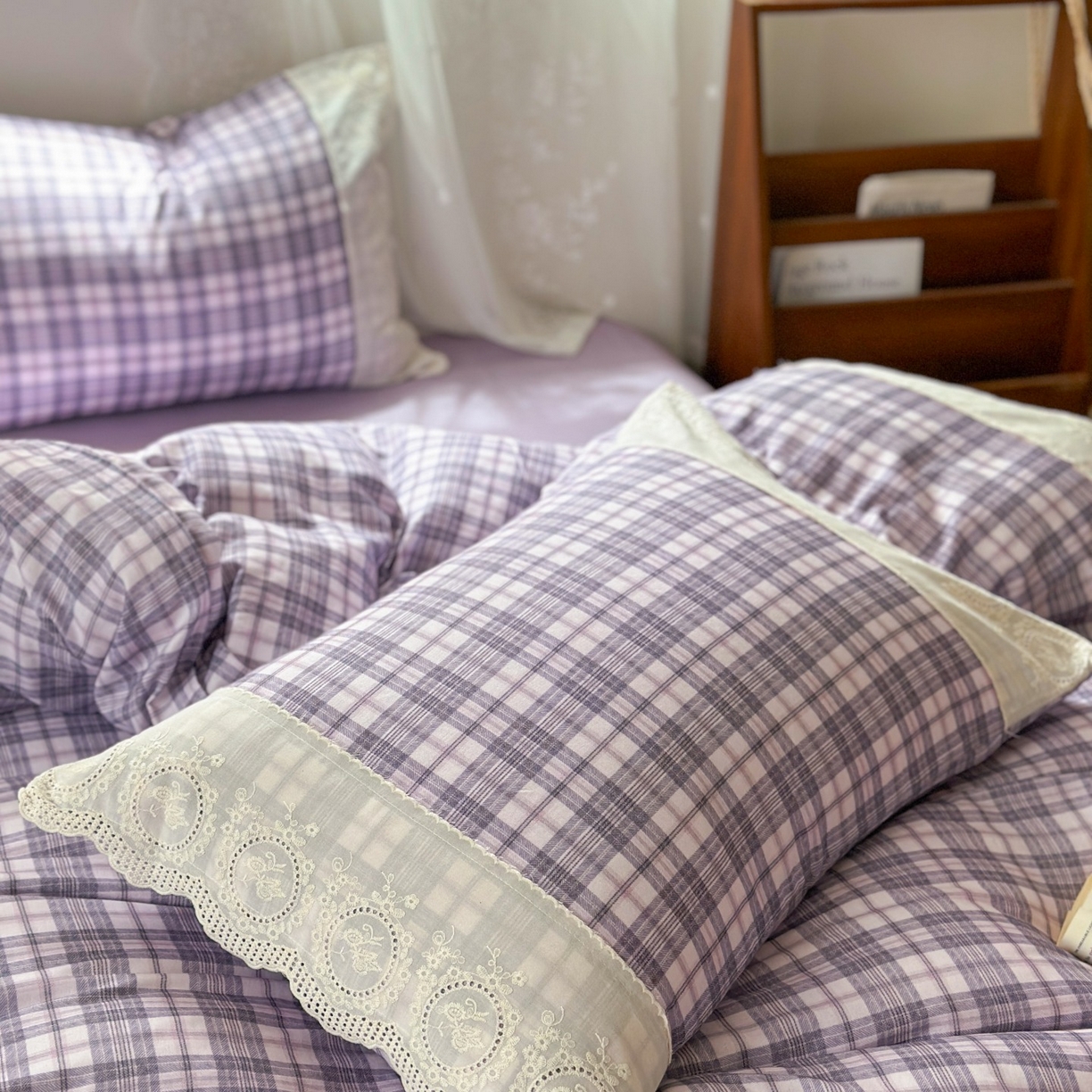 91家纺网 家纺一手货源 找家纺 觅糖家纺 2025新款A类全棉云感双层纱蕾丝花边四件套 紫韵格