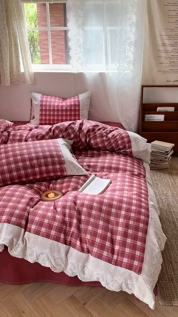 91家纺网 家纺一手货源 找家纺 觅糖家纺 2025新款A类全棉云感双层纱蕾丝花边四件套 蔓莓格