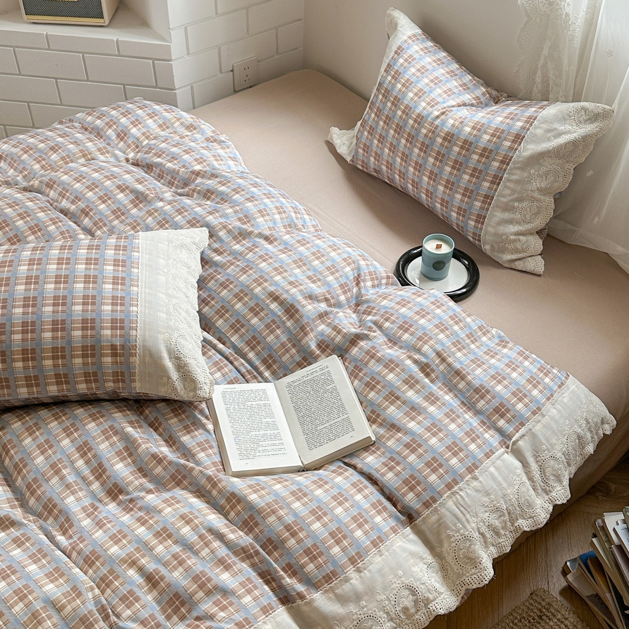 91家纺网 家纺一手货源 找家纺 觅糖家纺 2025新款A类全棉云感双层纱蕾丝花边四件套 海韵格