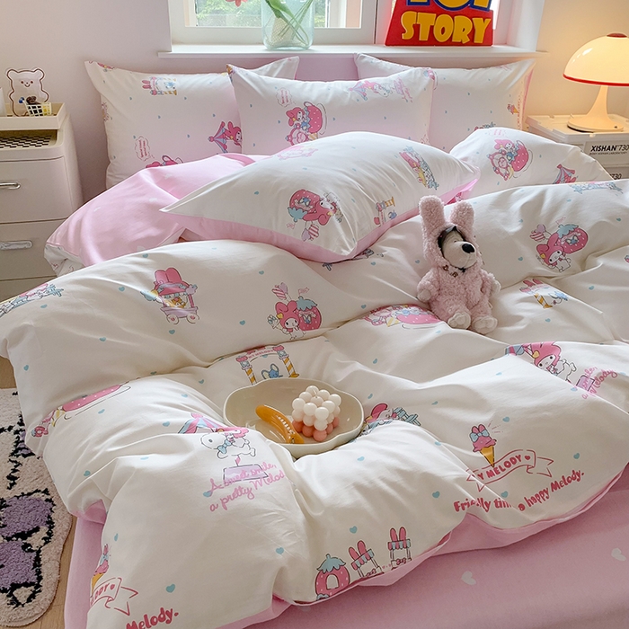 91家纺网 家纺一手货源 找家纺 玉元坊 2025新款三丽鸥系列 纯棉床单全棉床裙三四件套 基础款 开心美乐蒂【简约款】