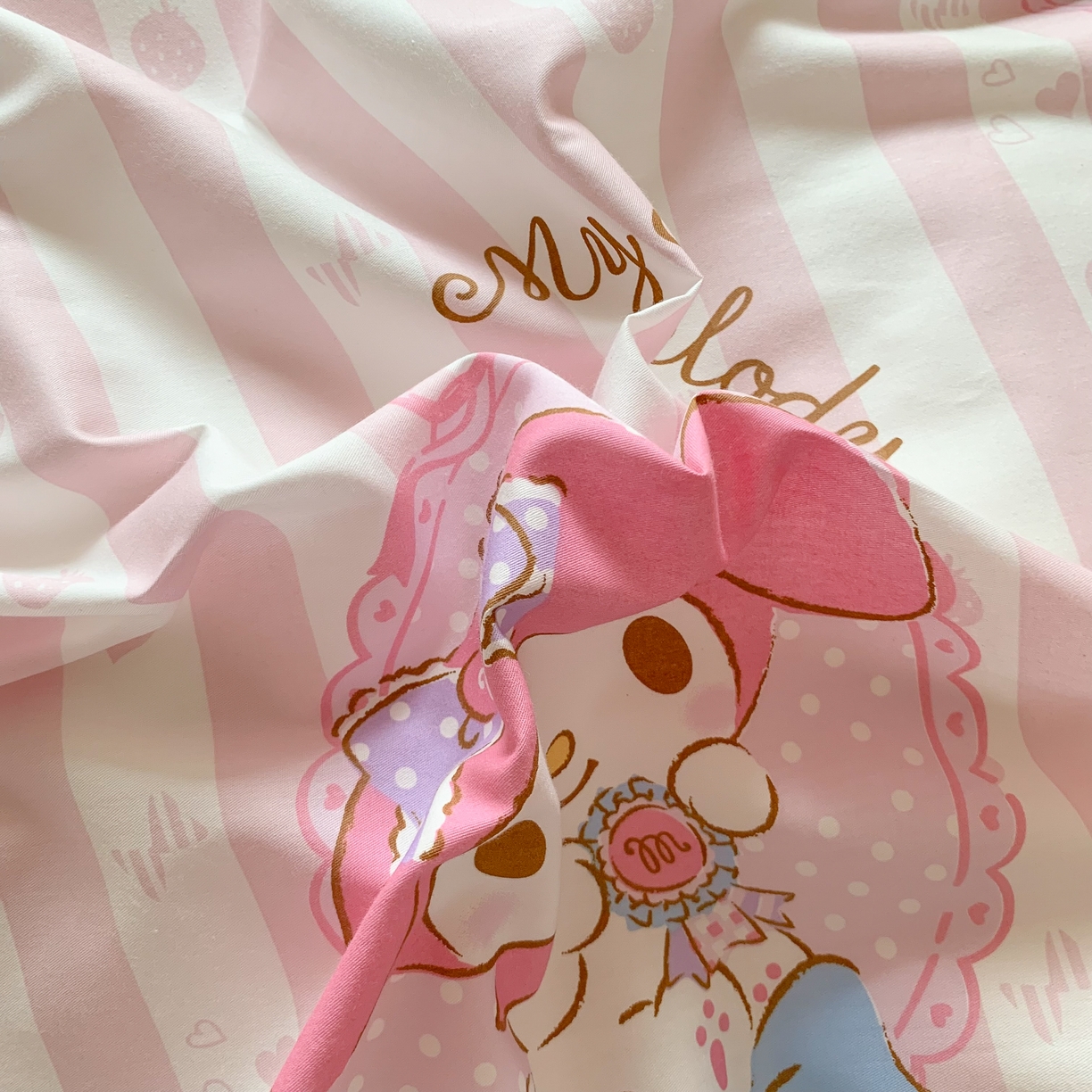 91家纺网 家纺一手货源 找家纺 玉元坊 2025新款三丽鸥系列 纯棉床单全棉床裙三四件套 基础款 甜甜美乐蒂【简约款】