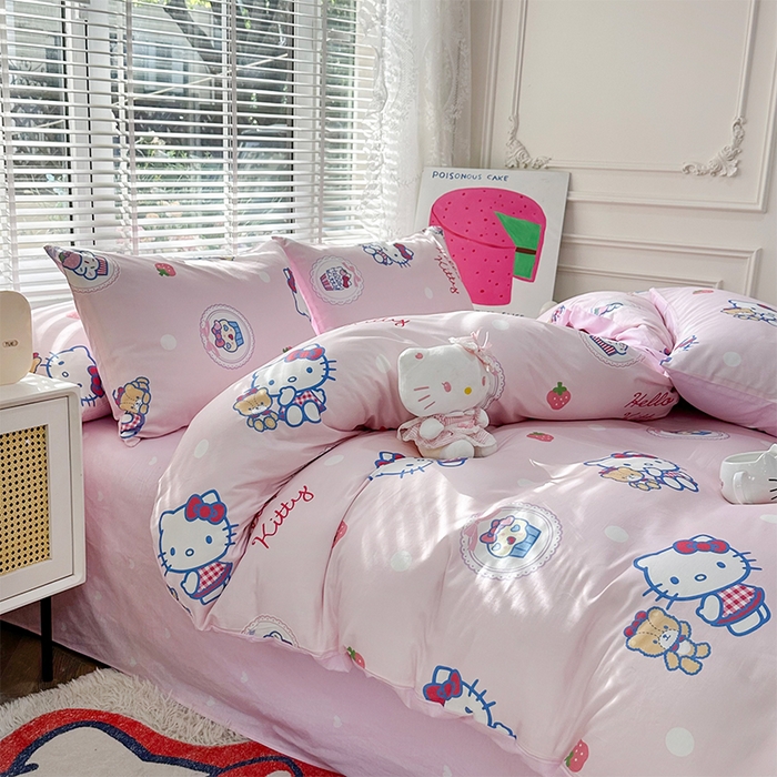 91家纺网 家纺一手货源 找家纺 玉元坊 2025新款三丽鸥系列 纯棉床单全棉床裙三四件套 基础款 KT和熊粉-基础款