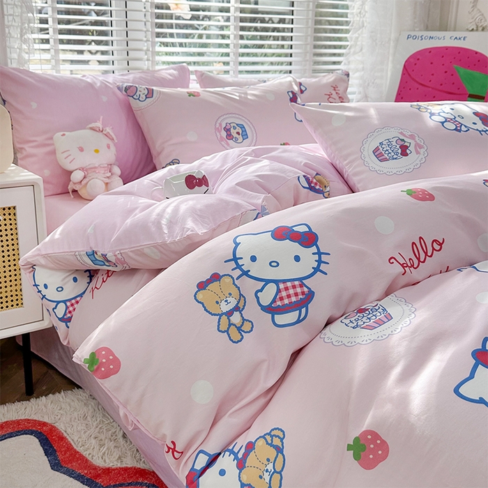 91家纺网 家纺一手货源 找家纺 玉元坊 2025新款三丽鸥系列 纯棉床单全棉床裙三四件套 基础款 KT和熊粉-基础款