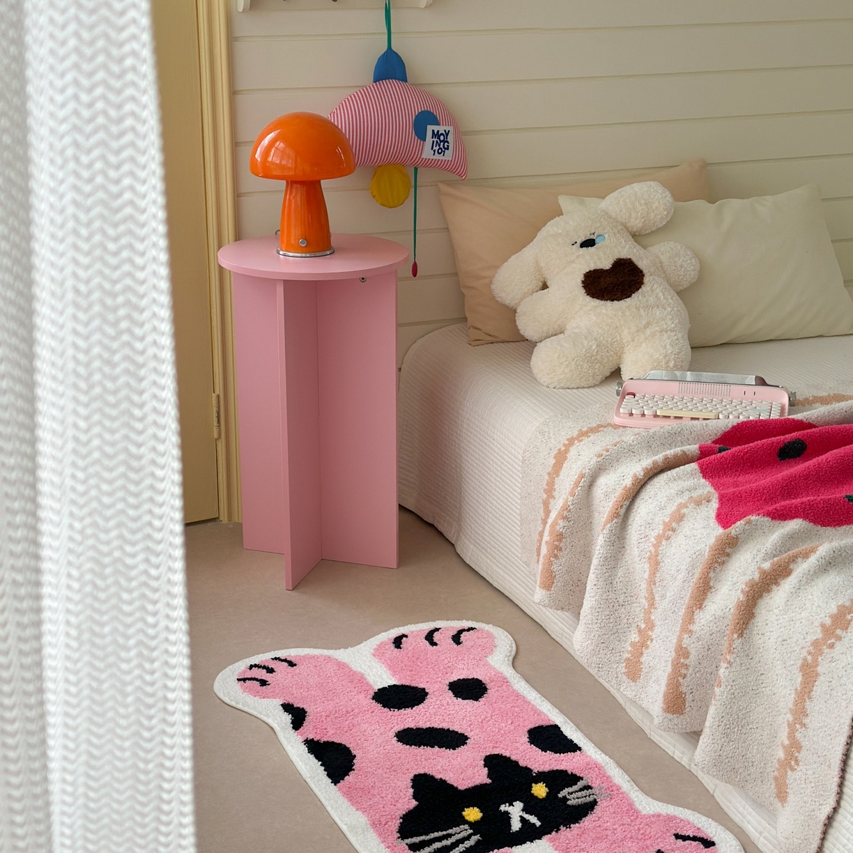 91家纺网 家纺一手货源 找家纺 觅糖家纺 2025新款云感卡通风治愈系地垫 多巴胺猫咪