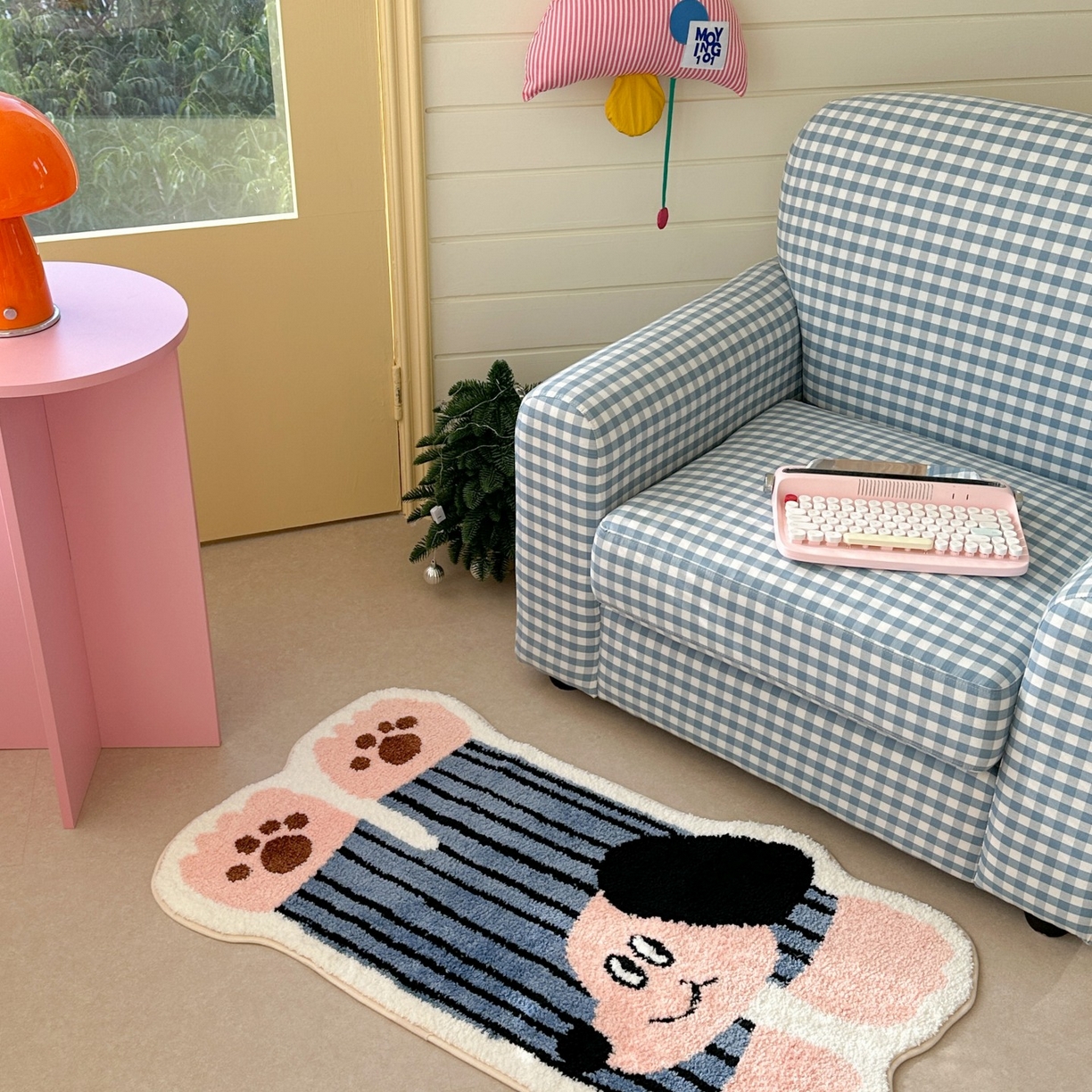 91家纺网 家纺一手货源 找家纺 觅糖家纺 2025新款云感卡通风治愈系地垫 条纹小狗