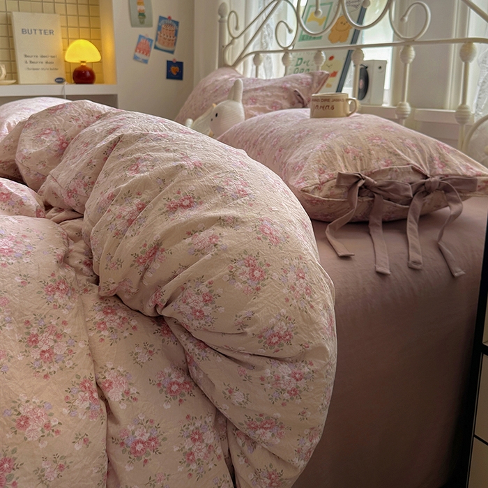 91家纺网 家纺一手货源 找家纺 （总）漫仙阁家纺2025新款蝴蝶结绑带款四件套-碎花系列